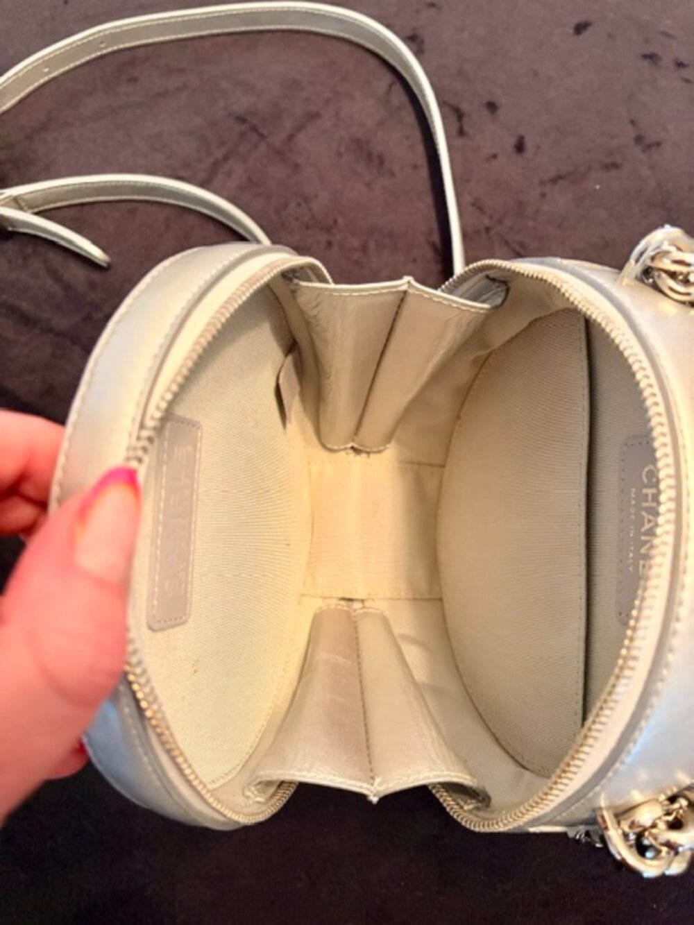 CHANEL Silver CC Round as Earth Chain 2Way Bag - Picture 11 of 14